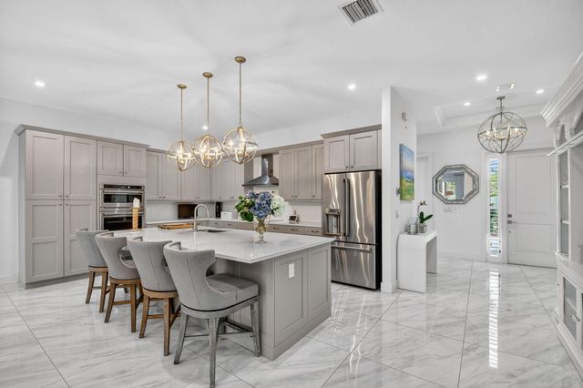 3089 Bellflower Circle, West Palm Beach, FL 33401