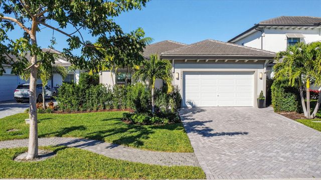 3089 Bellflower Circle, West Palm Beach, FL 33401