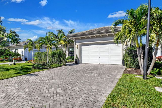 3089 Bellflower Circle, West Palm Beach, FL 33401