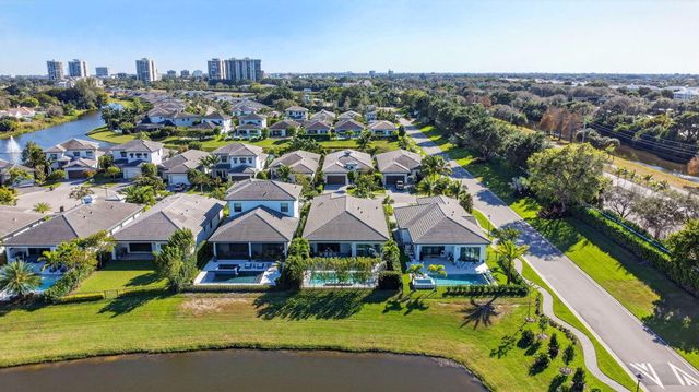 3089 Bellflower Circle, West Palm Beach, FL 33401