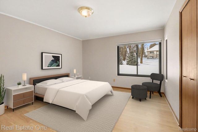 6226 Pinewood Drive, Independence Charter Township, MI 48346