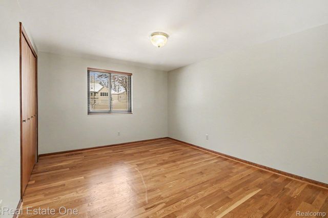 6226 Pinewood Drive, Independence Charter Township, MI 48346