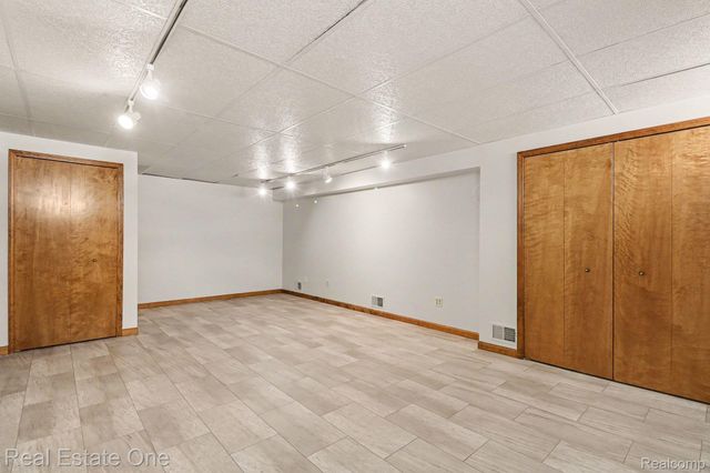 6226 Pinewood Drive, Independence Charter Township, MI 48346