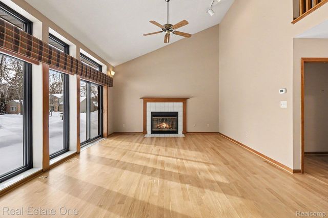 6226 Pinewood Drive, Independence Charter Township, MI 48346