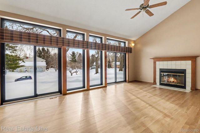 6226 Pinewood Drive, Independence Charter Township, MI 48346