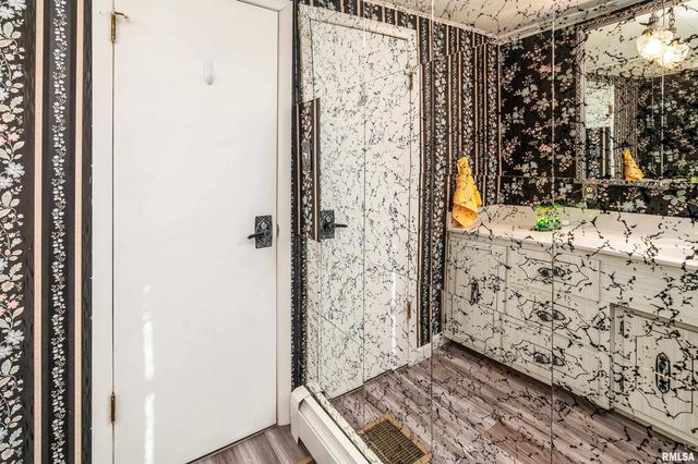 2305 WEAVER Road, Herrin, IL 62948