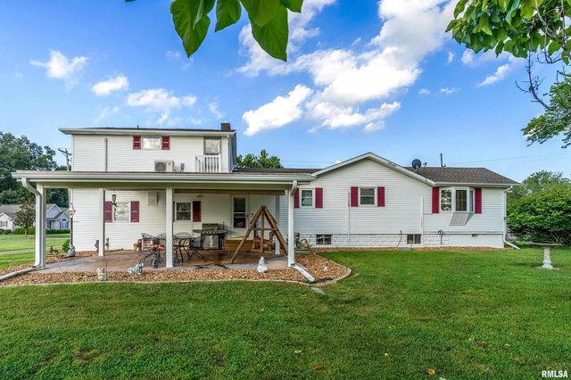 2305 WEAVER Road, Herrin, IL 62948