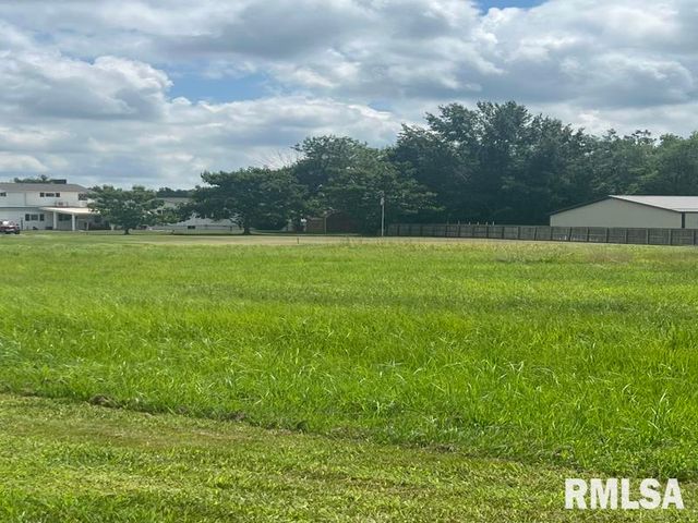 2305 WEAVER Road, Herrin, IL 62948