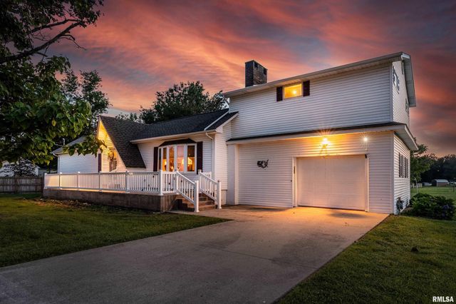 2305 WEAVER Road, Herrin, IL 62948