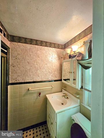 148 CHURCH RD, Elkins Park, PA 19027