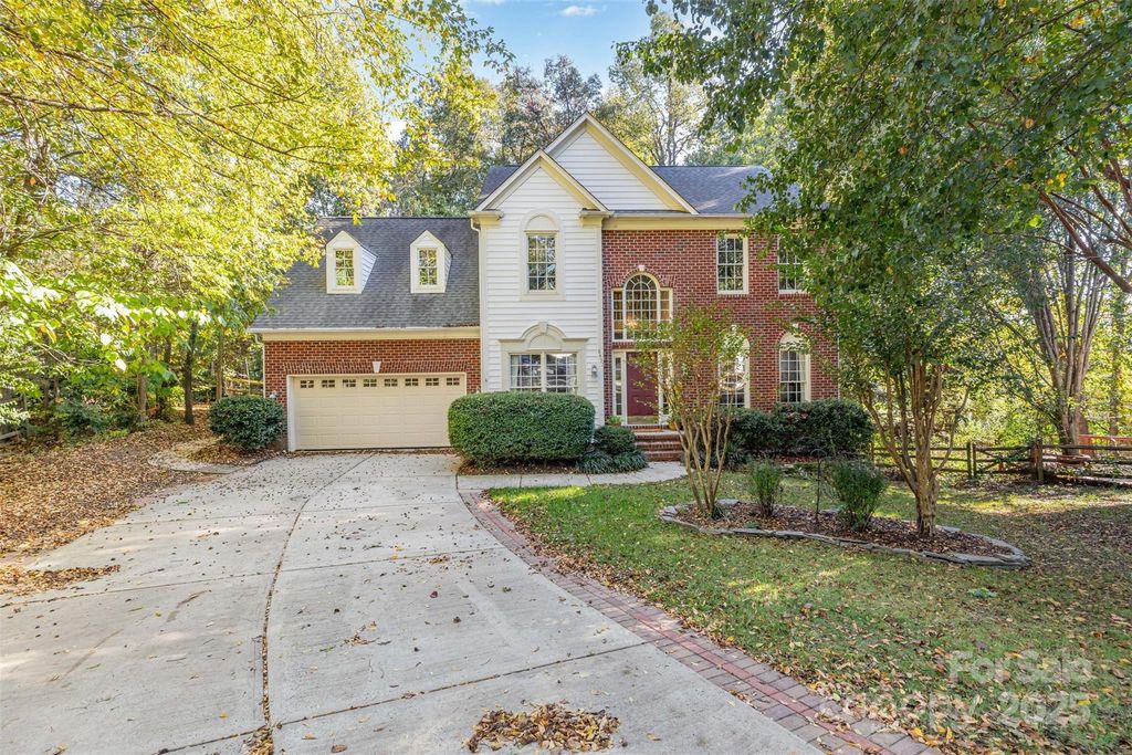 8437 Kilmartin Lane, Charlotte, NC 28269