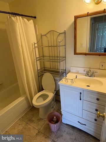 6602 DEER GAP CT, Alexandria, VA 22310