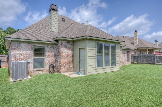 9981 Loveland Court, Shreveport, LA 71106