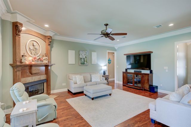 9981 Loveland Court, Shreveport, LA 71106