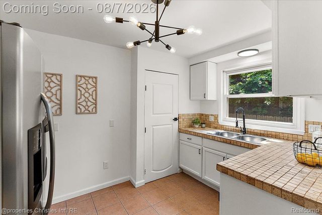 21711 Bournemouth Street, Harper Woods, MI 48225
