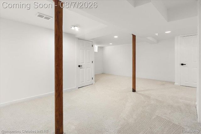 21711 Bournemouth Street, Harper Woods, MI 48225