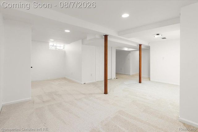 21711 Bournemouth Street, Harper Woods, MI 48225
