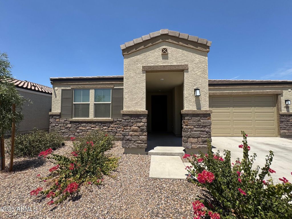 2534 W CHANUTE Pass, Phoenix, AZ 85041 — photo 2