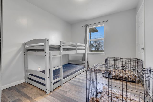 2946 Forks River Rd, Waverly, TN 37185