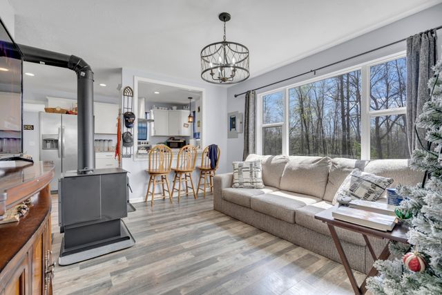 2946 Forks River Rd, Waverly, TN 37185