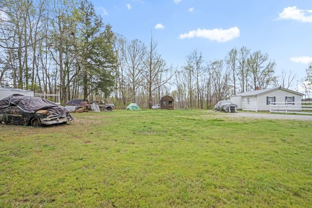 2946 Forks River Rd, Waverly, TN 37185