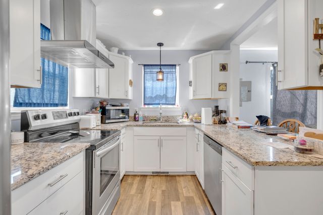 2946 Forks River Rd, Waverly, TN 37185