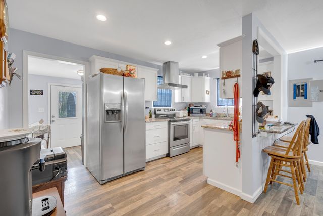 2946 Forks River Rd, Waverly, TN 37185