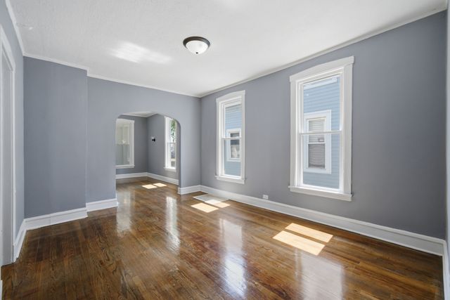 124 N 11th Avenue, Melrose Park, IL 60160