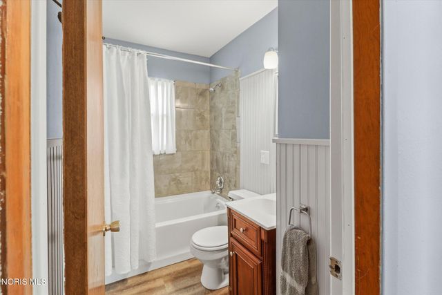 1536 Reswick Drive, Oregon, OH 43616