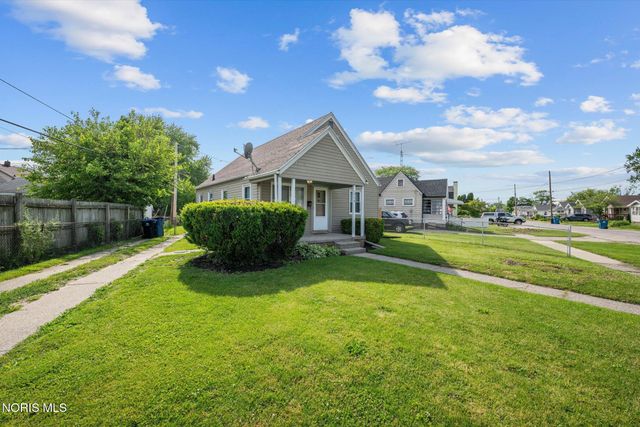 1536 Reswick Drive, Oregon, OH 43616