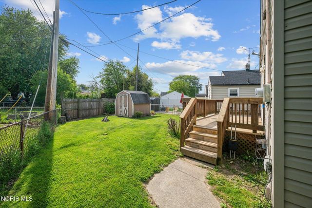1536 Reswick Drive, Oregon, OH 43616