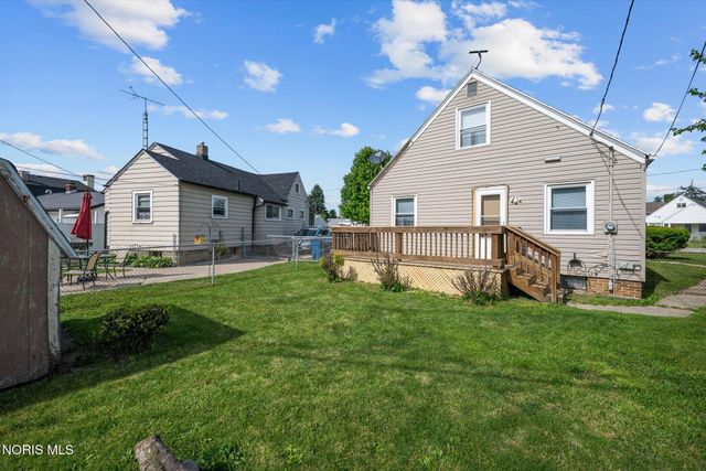 1536 Reswick Drive, Oregon, OH 43616