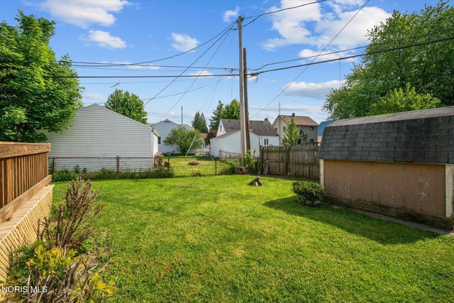 1536 Reswick Drive, Oregon, OH 43616
