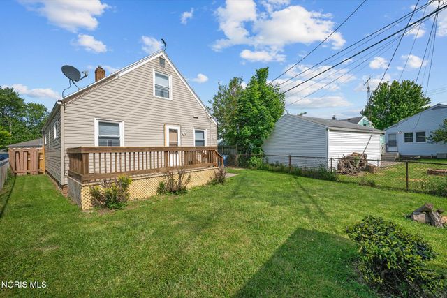 1536 Reswick Drive, Oregon, OH 43616