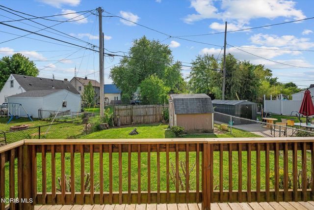 1536 Reswick Drive, Oregon, OH 43616