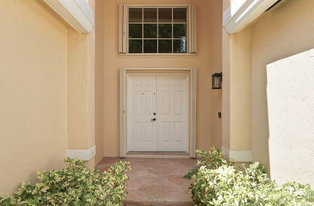 143 Cameron Court, Weston, FL 33326