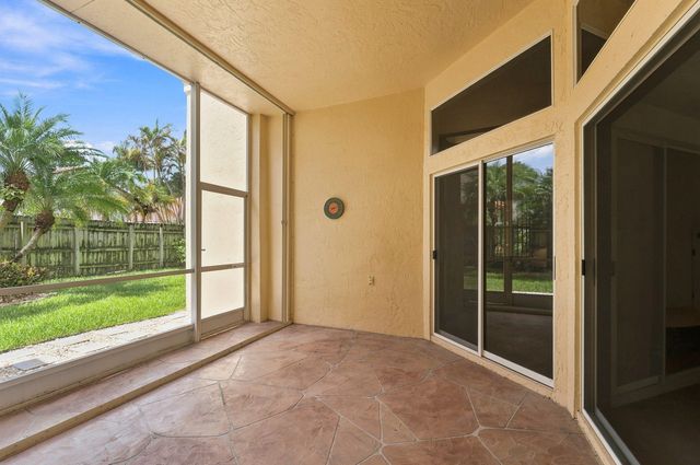 143 Cameron Court, Weston, FL 33326