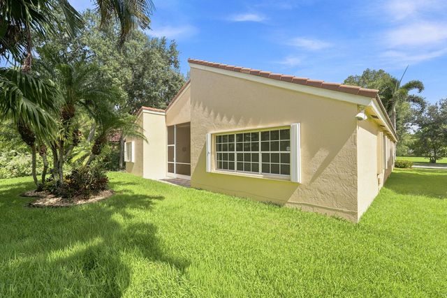 143 Cameron Court, Weston, FL 33326