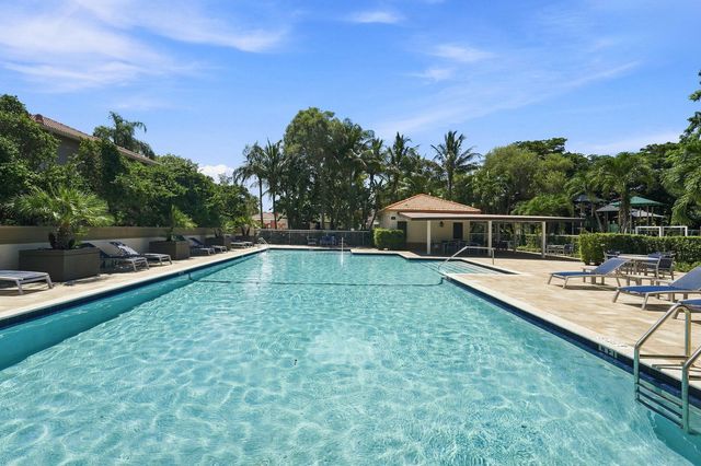 143 Cameron Court, Weston, FL 33326