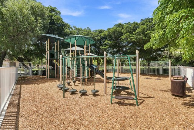 143 Cameron Court, Weston, FL 33326