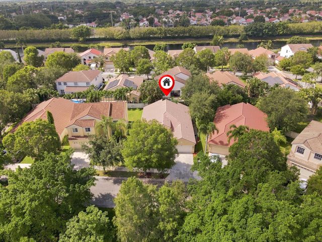 143 Cameron Court, Weston, FL 33326