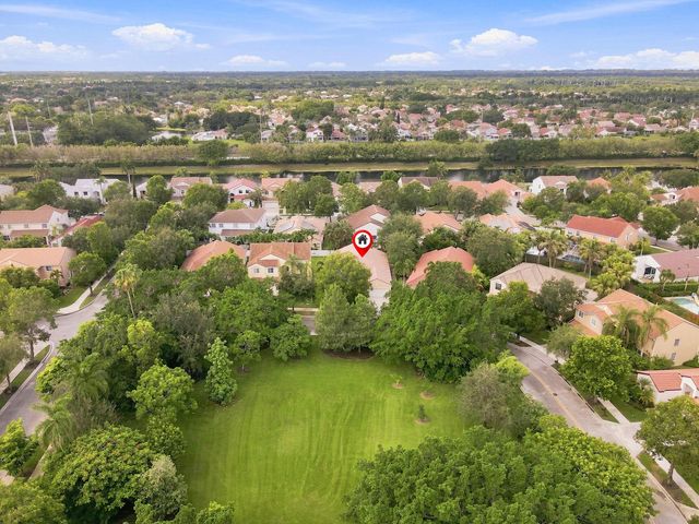 143 Cameron Court, Weston, FL 33326