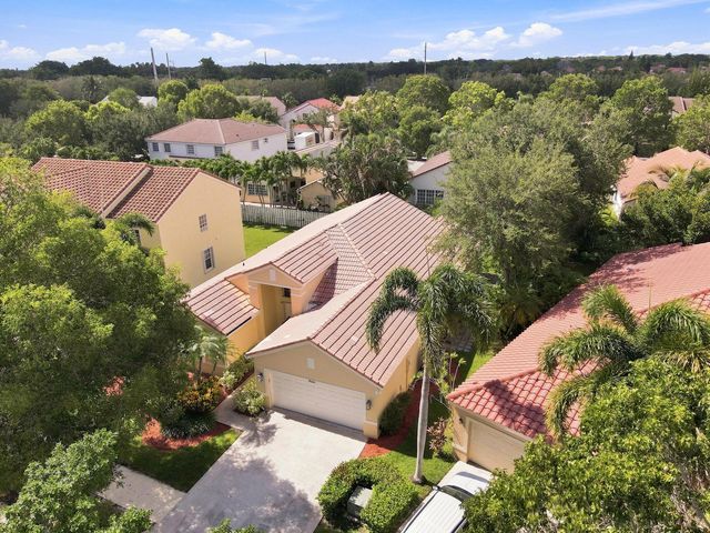 143 Cameron Court, Weston, FL 33326