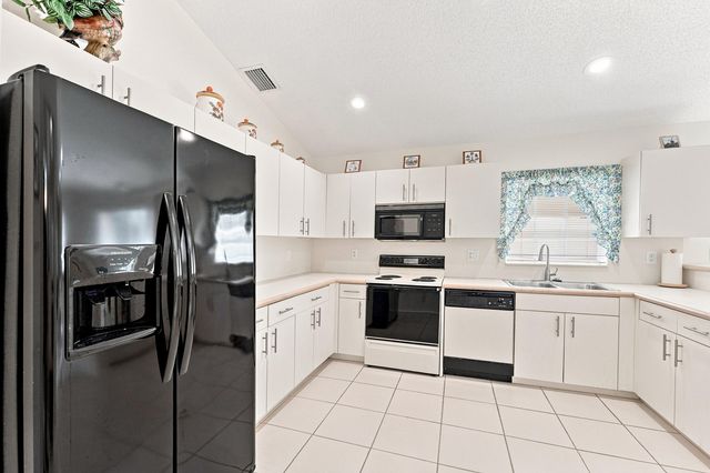 143 Cameron Court, Weston, FL 33326