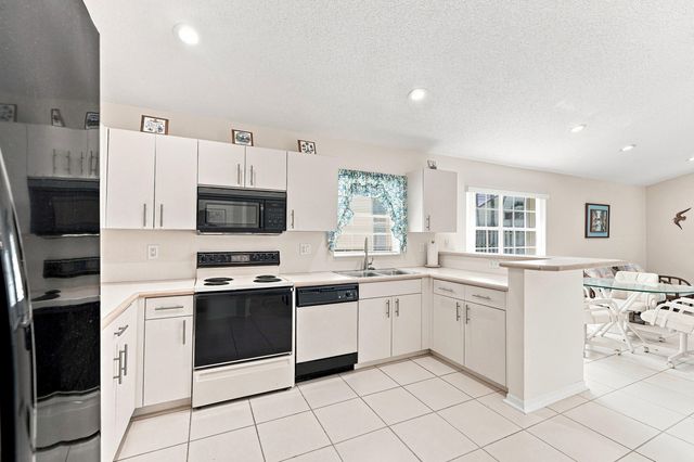 143 Cameron Court, Weston, FL 33326