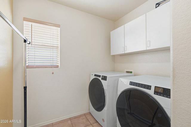 11319 W Madisen Ellise Drive, Surprise, AZ 85378