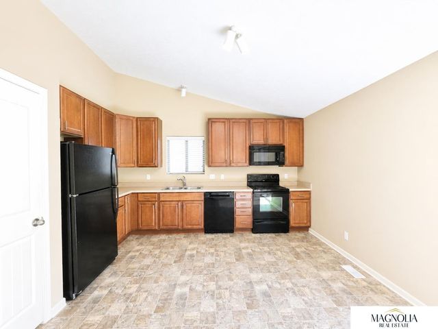 19501 T Street, Omaha, NE 68135
