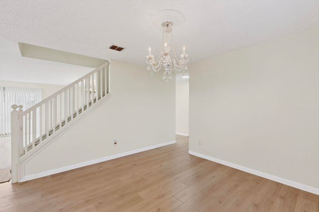 824 Willow Wood Drive, Cedar Hill, TX 75104