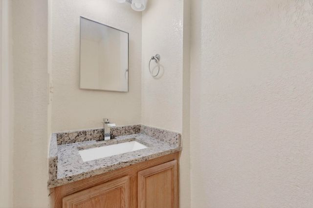 824 Willow Wood Drive, Cedar Hill, TX 75104