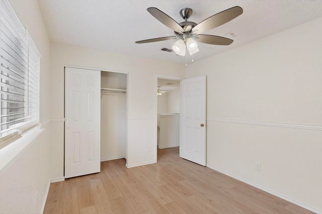 824 Willow Wood Drive, Cedar Hill, TX 75104